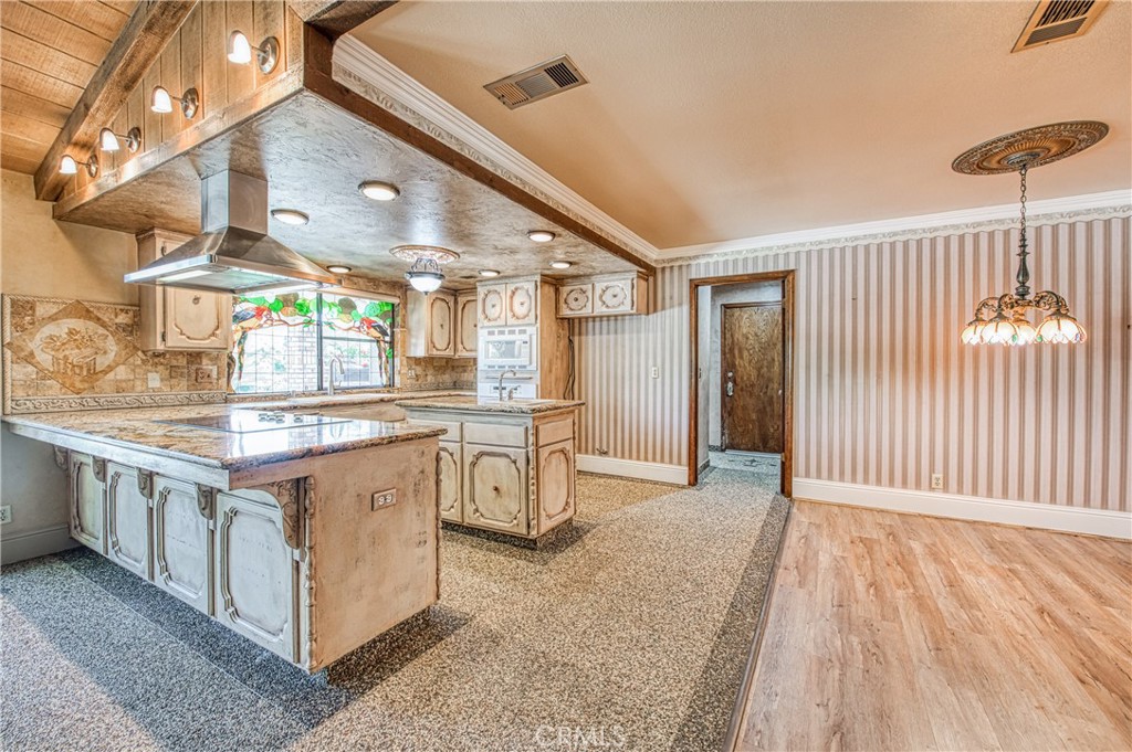 1521 S Bush, Fresno, CA 93727