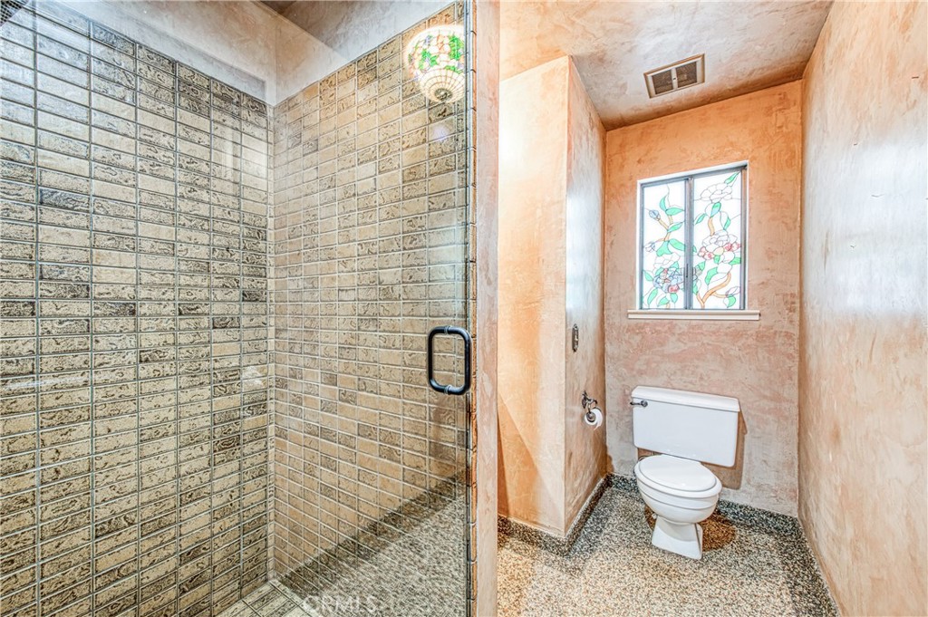 1521 S Bush, Fresno, CA 93727