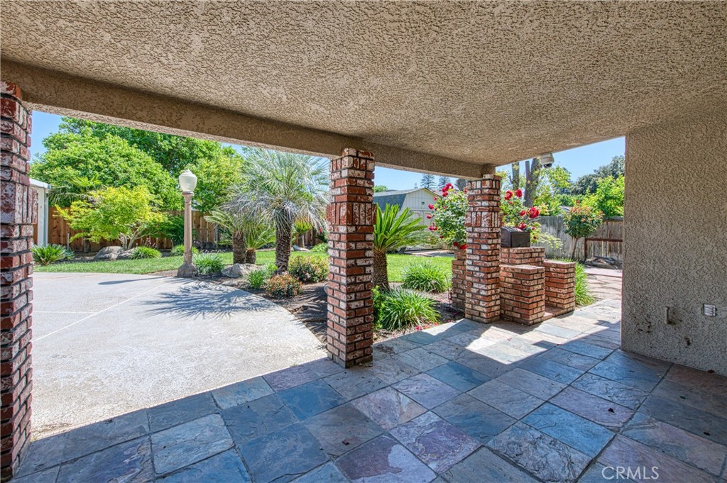 1521 S Bush, Fresno, CA 93727