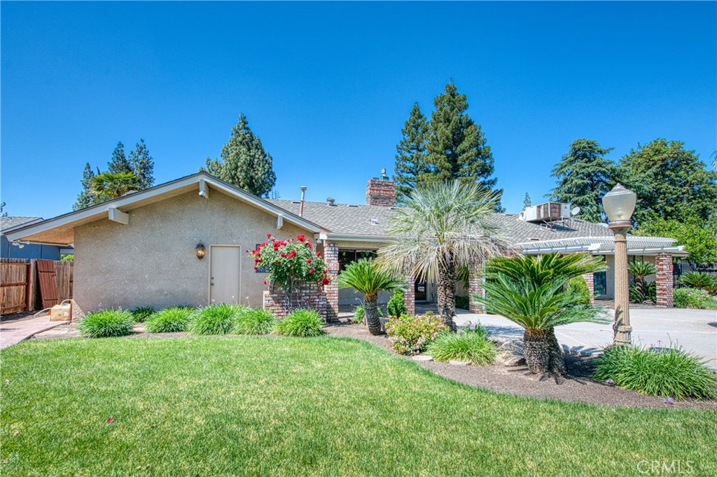 1521 S Bush, Fresno, CA 93727