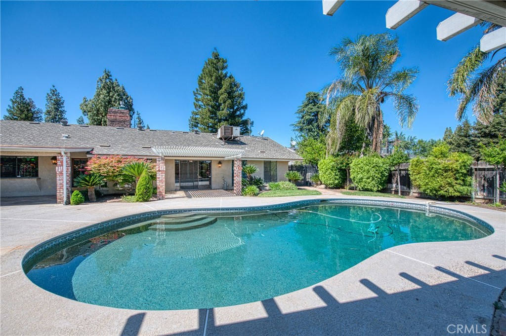 1521 S Bush, Fresno, CA 93727