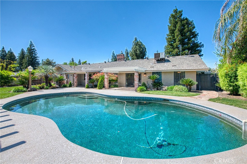 1521 S Bush, Fresno, CA 93727