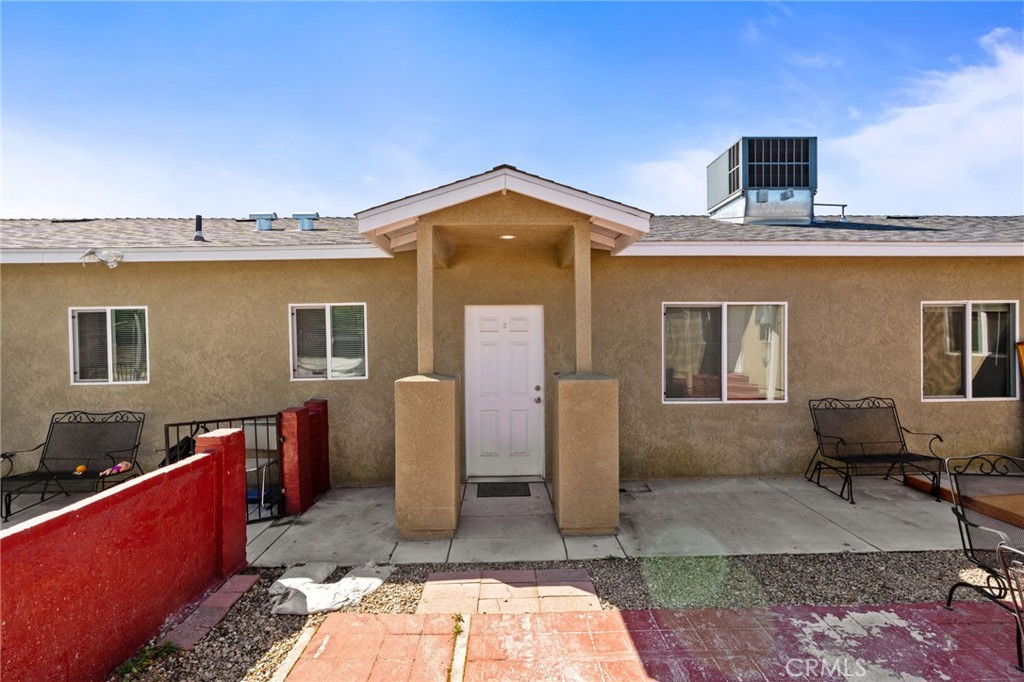 3280 McCall Ave, Selma, CA 93662