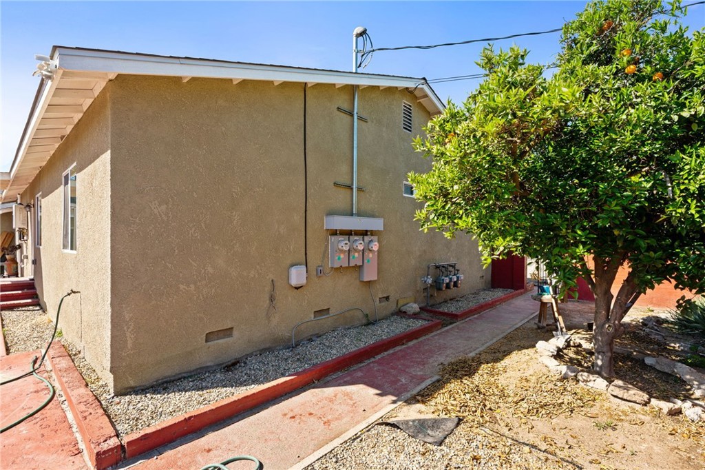 3280 McCall Ave, Selma, CA 93662