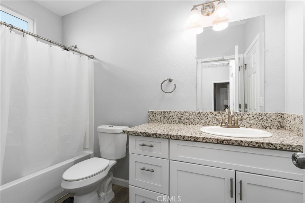 3280 McCall Ave, Selma, CA 93662