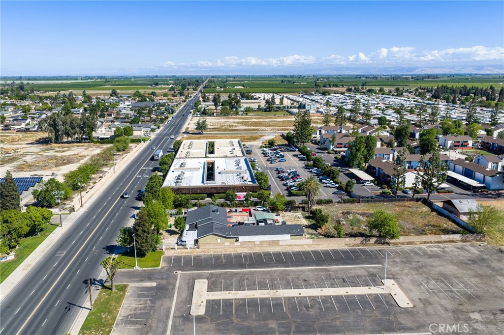 3280 McCall Ave, Selma, CA 93662