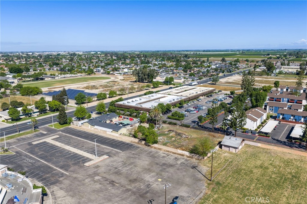 3280 McCall Ave, Selma, CA 93662