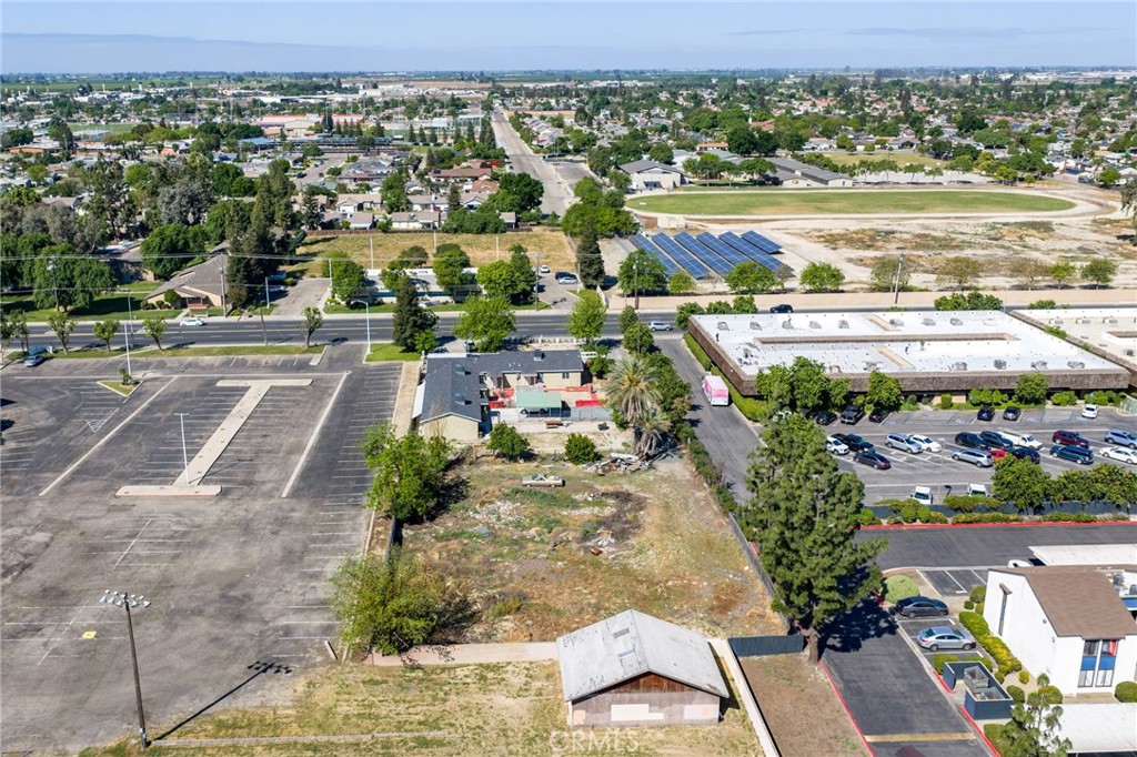 3280 McCall Ave, Selma, CA 93662