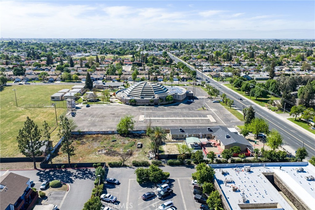 3280 McCall Ave, Selma, CA 93662