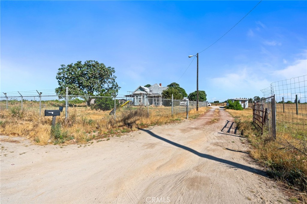 12656 E Nebraska Ave, Selma, CA 93662