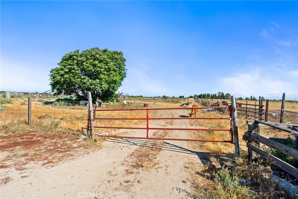 12656 E Nebraska Ave, Selma, CA 93662