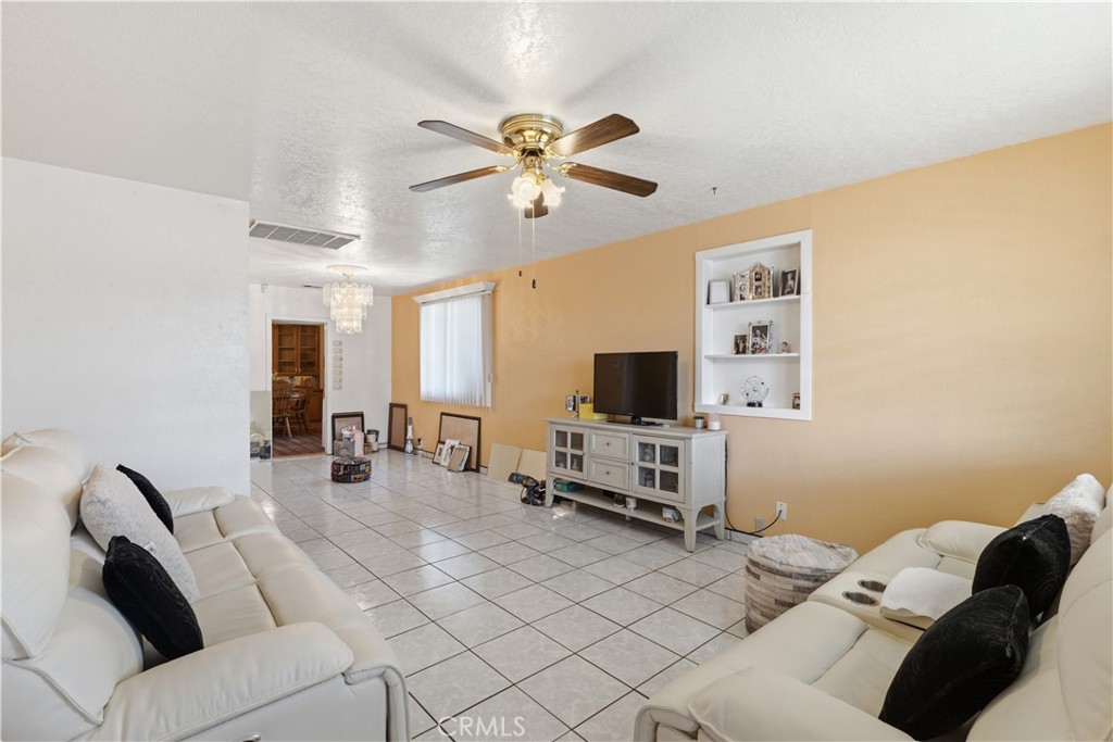 295 E Durian, Coalinga, CA 93210