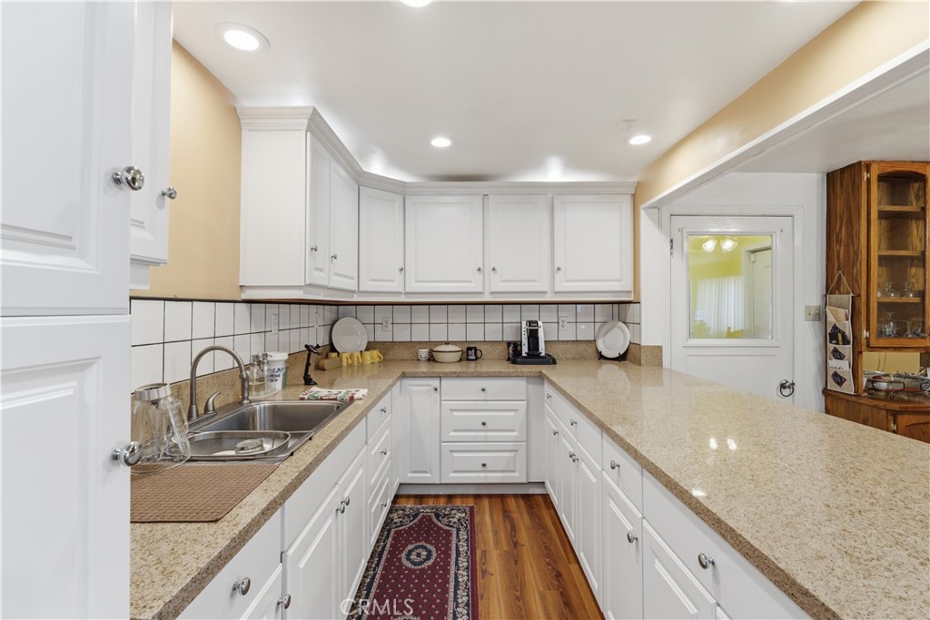 295 E Durian, Coalinga, CA 93210