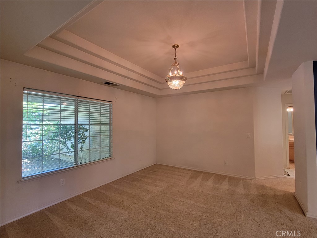 819 E Woodhaven, Fresno, CA 93720