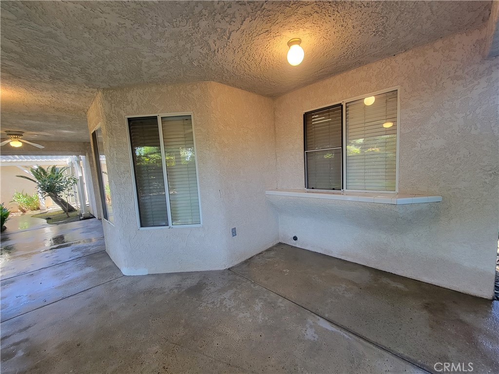 819 E Woodhaven, Fresno, CA 93720