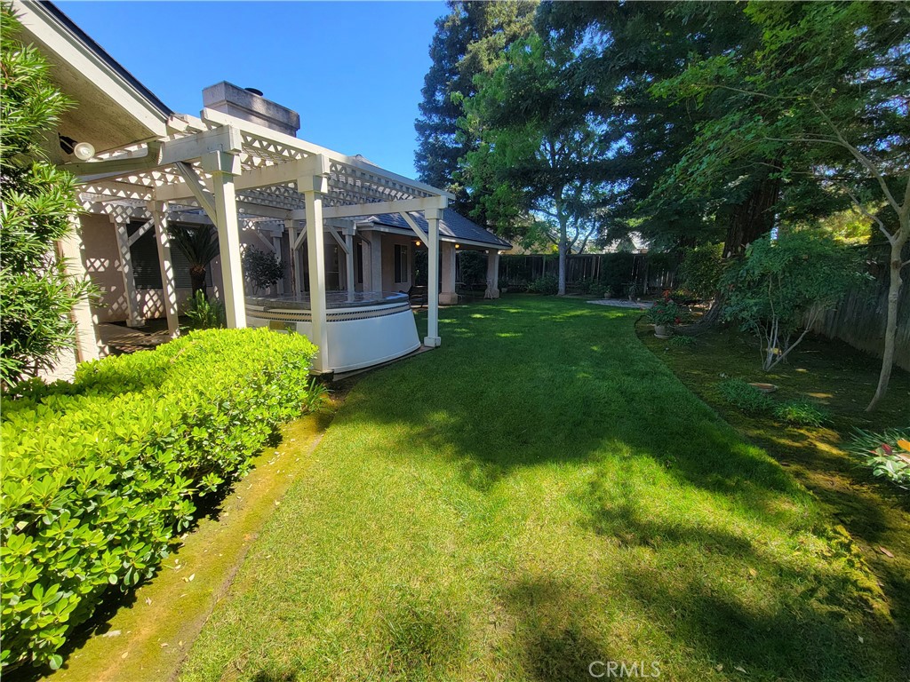 819 E Woodhaven, Fresno, CA 93720