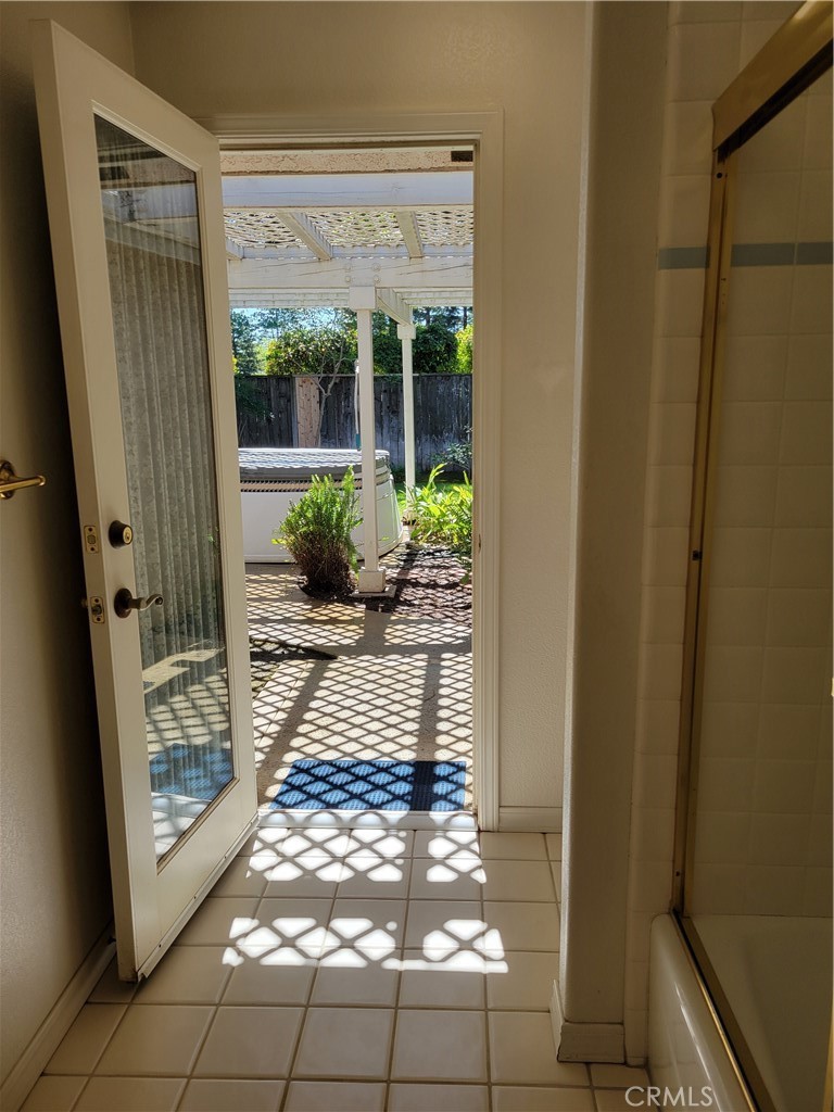 819 E Woodhaven, Fresno, CA 93720