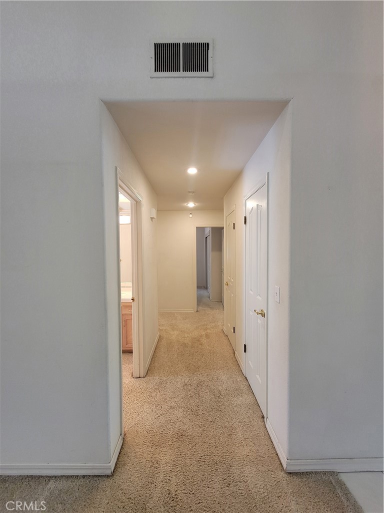 819 E Woodhaven, Fresno, CA 93720