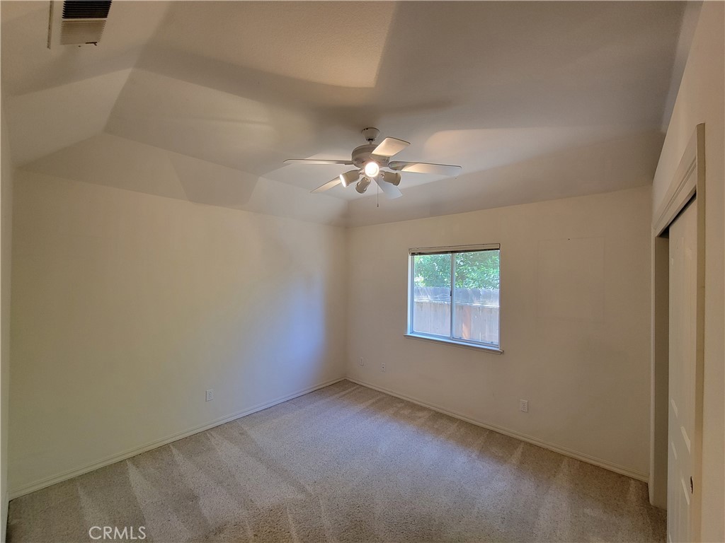 819 E Woodhaven, Fresno, CA 93720