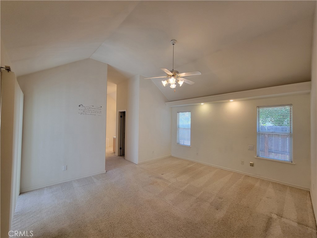 819 E Woodhaven, Fresno, CA 93720