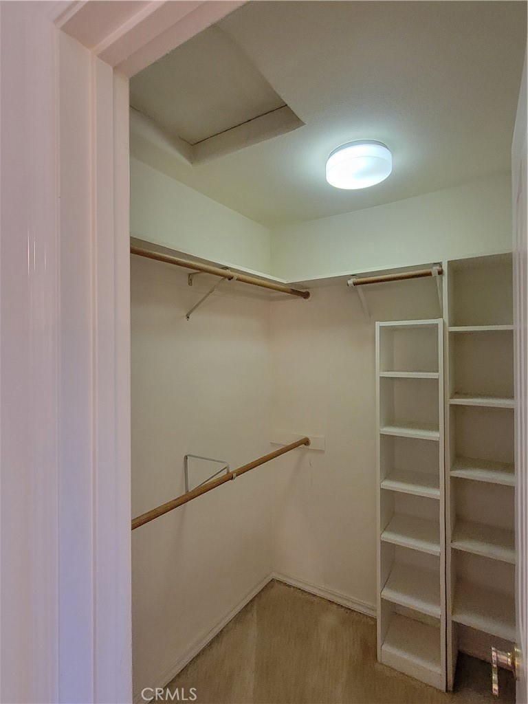 819 E Woodhaven, Fresno, CA 93720