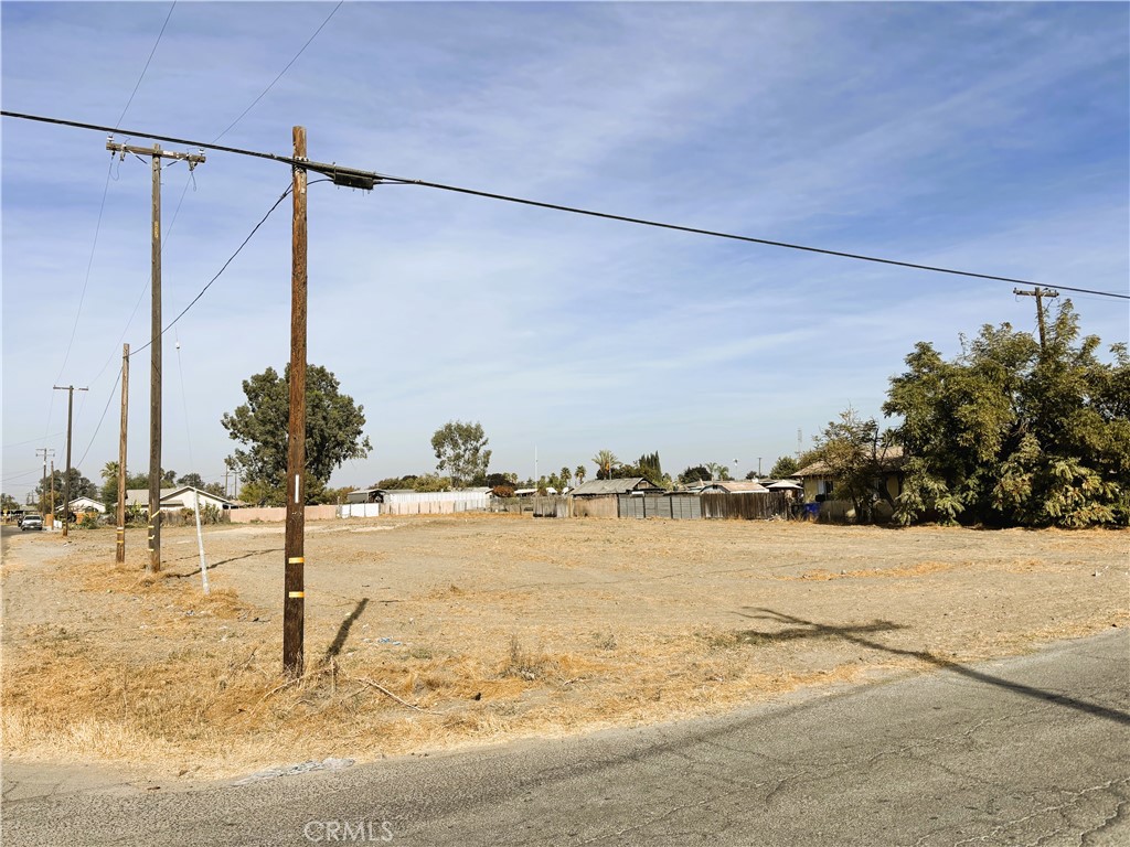 2744 Sherman Ave, Corcoran, CA 93212