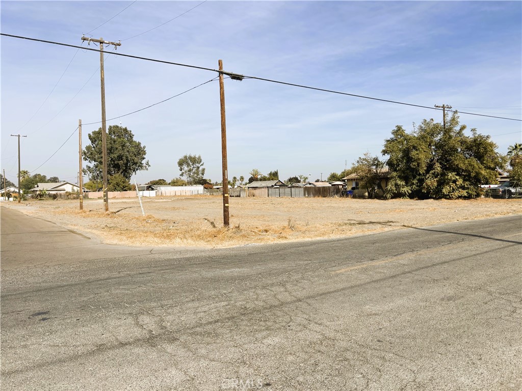 2744 Sherman Ave, Corcoran, CA 93212