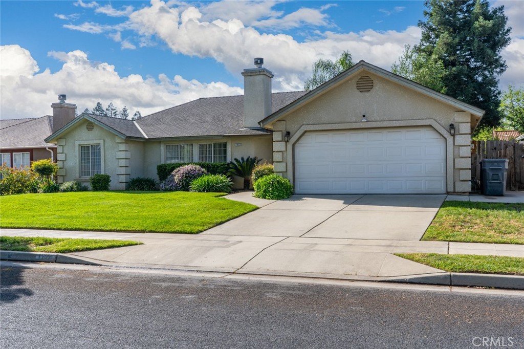 1932 Jefferson Ave, Madera, CA 93637