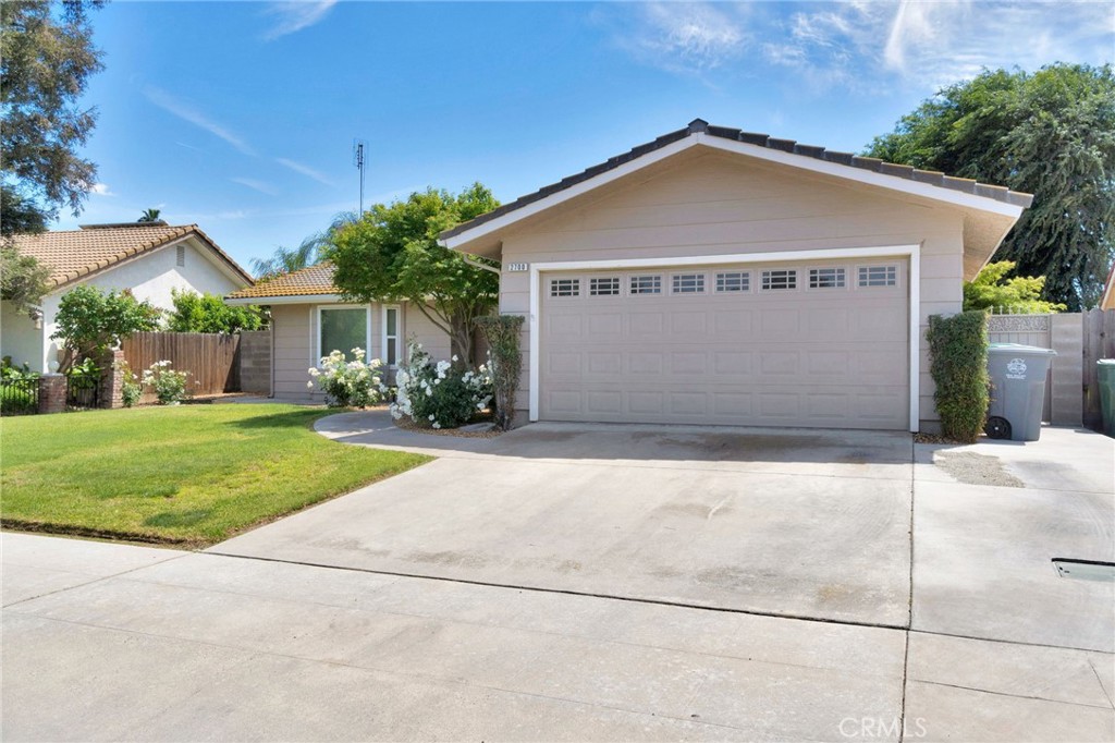 2700 Driftwood, Madera, CA 93637