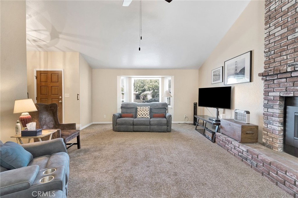 2700 Driftwood, Madera, CA 93637