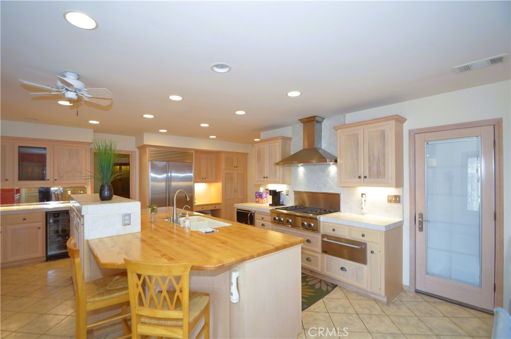 41493 Road 96, Dinuba, CA 93618