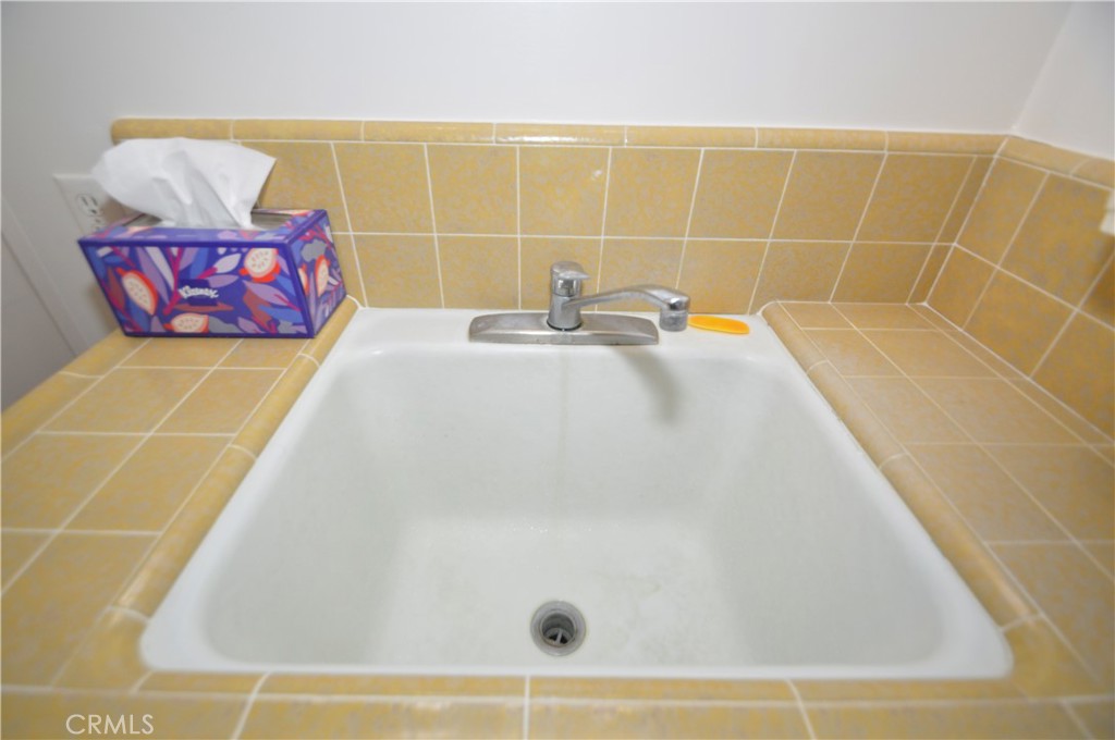 41493 Road 96, Dinuba, CA 93618