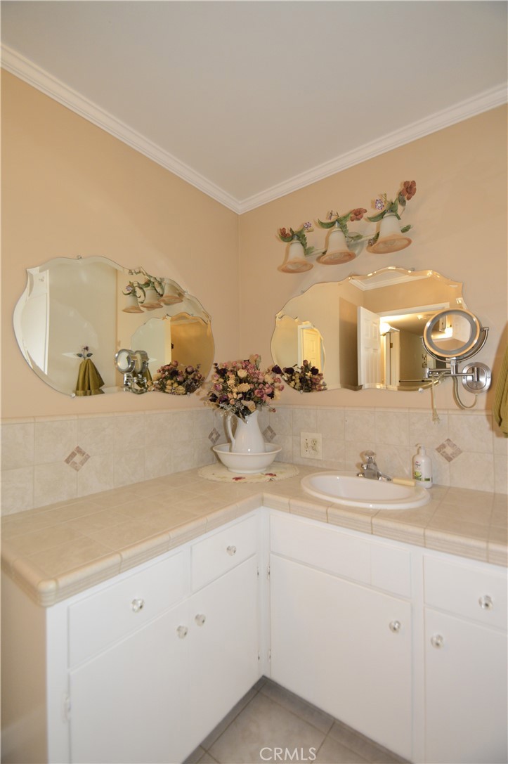 41493 Road 96, Dinuba, CA 93618