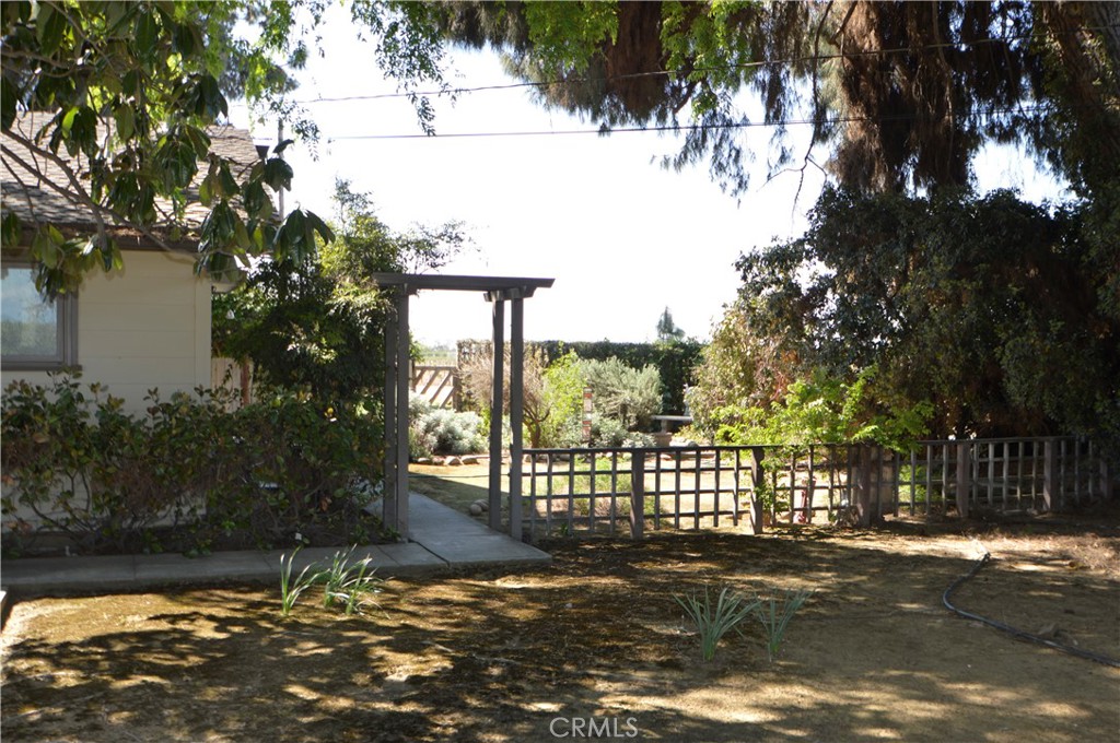 41493 Road 96, Dinuba, CA 93618