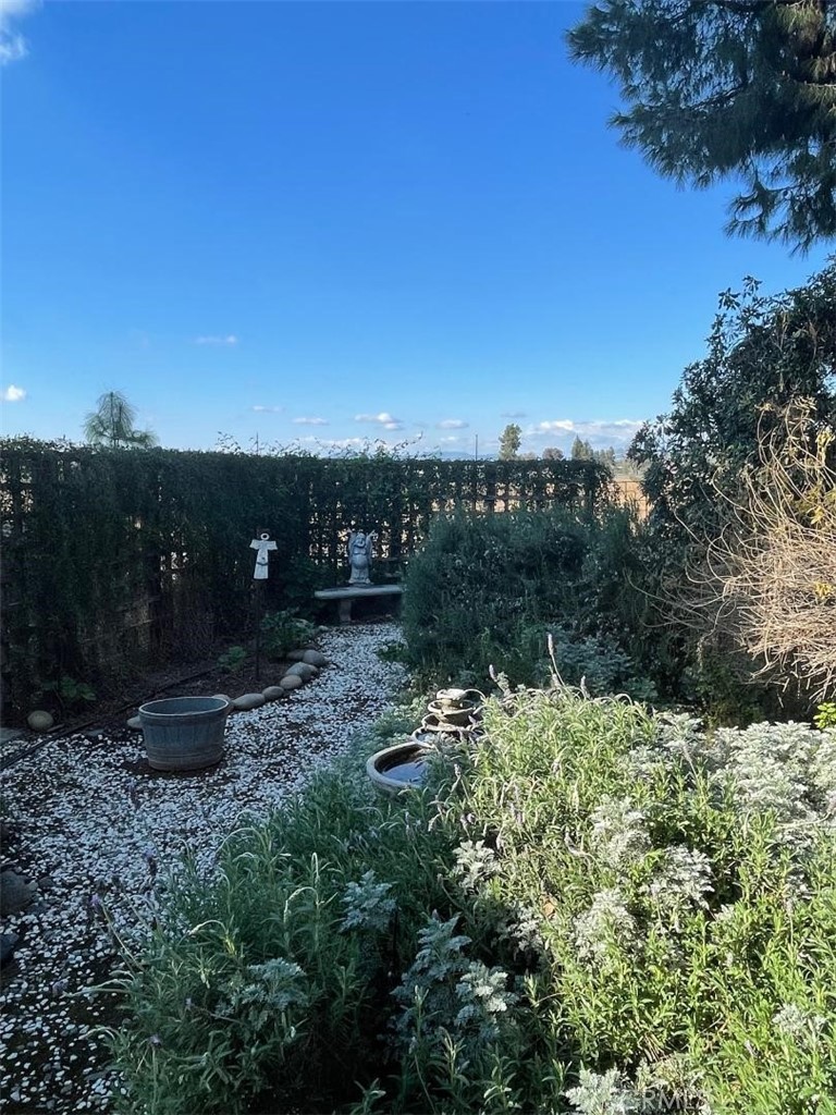 41493 Road 96, Dinuba, CA 93618