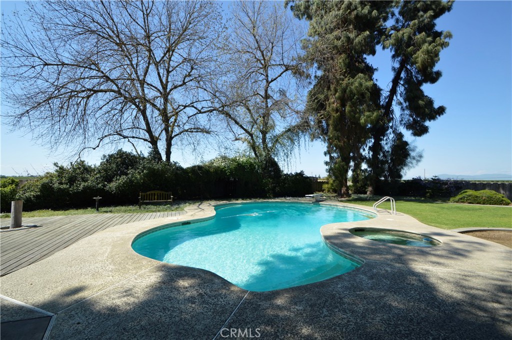 41493 Road 96, Dinuba, CA 93618