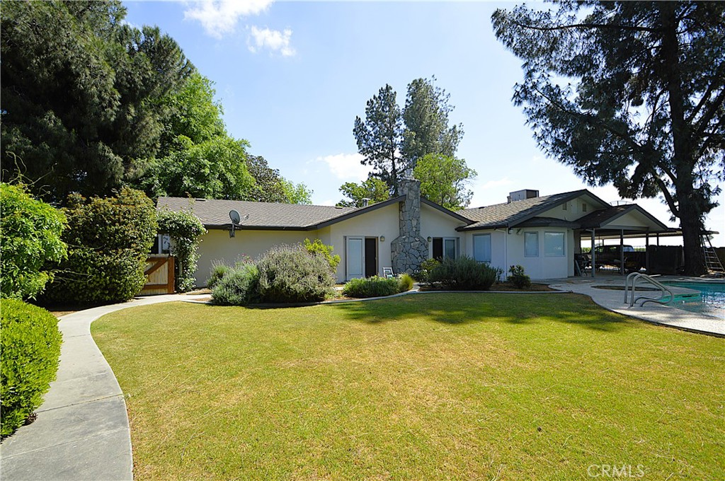 41493 Road 96, Dinuba, CA 93618