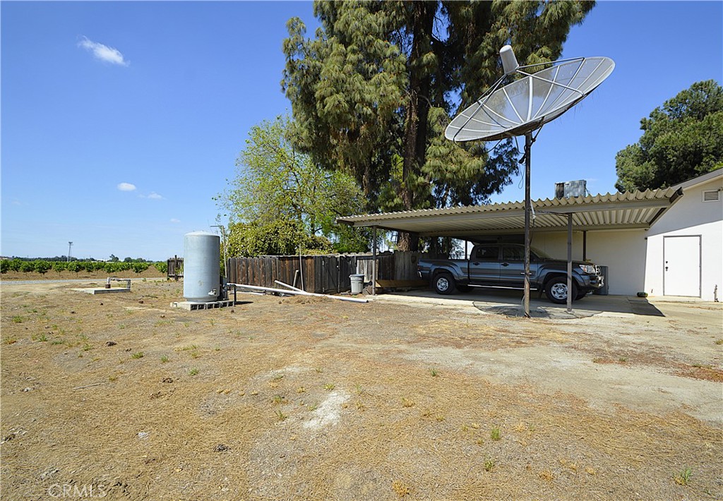 41493 Road 96, Dinuba, CA 93618