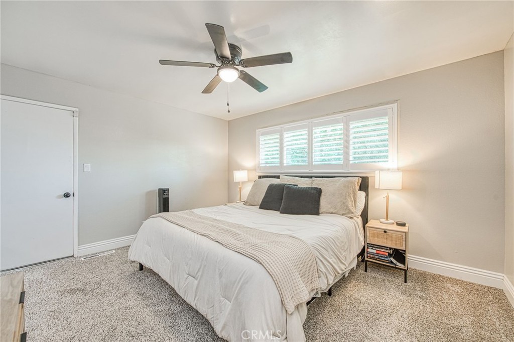 2569 E Los Altos Avenue, Fresno, CA 93710