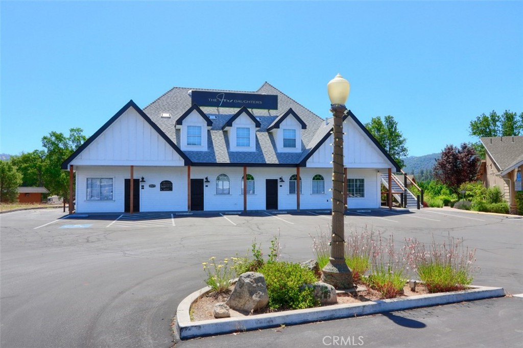 49271 Golden Oak, Oakhurst, CA 93644