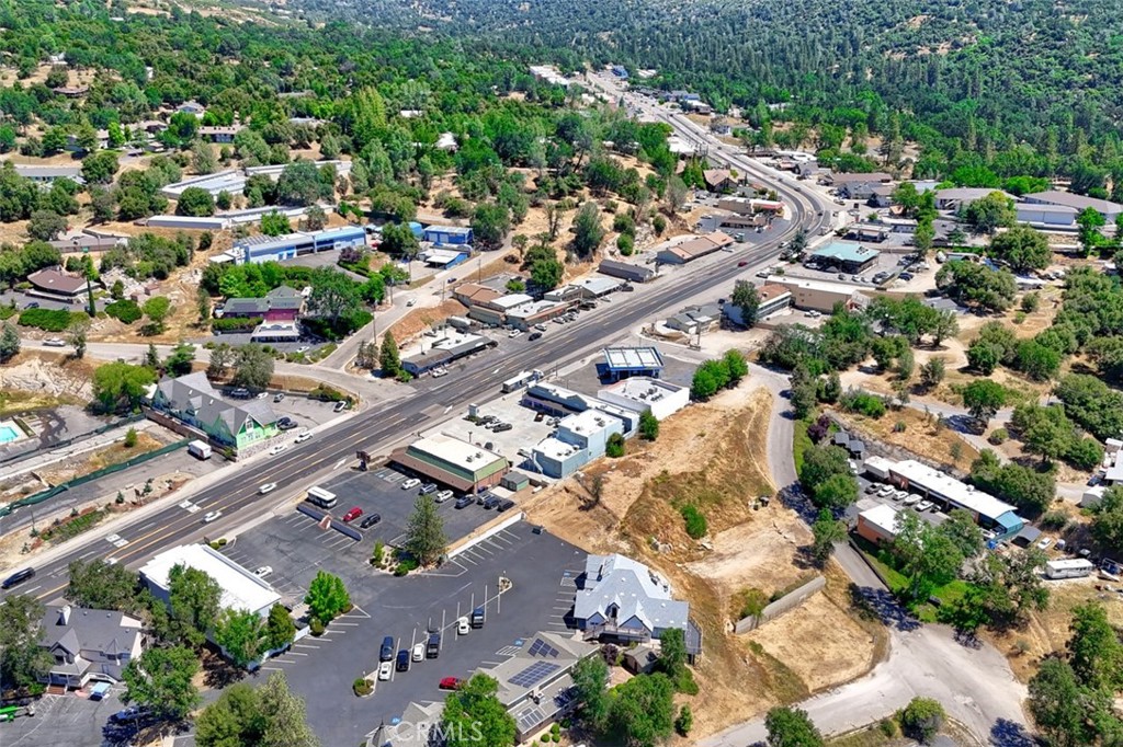 49271 Golden Oak, Oakhurst, CA 93644