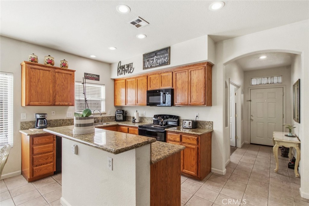 2408 Snapdragon Ct, Modesto, CA 95355