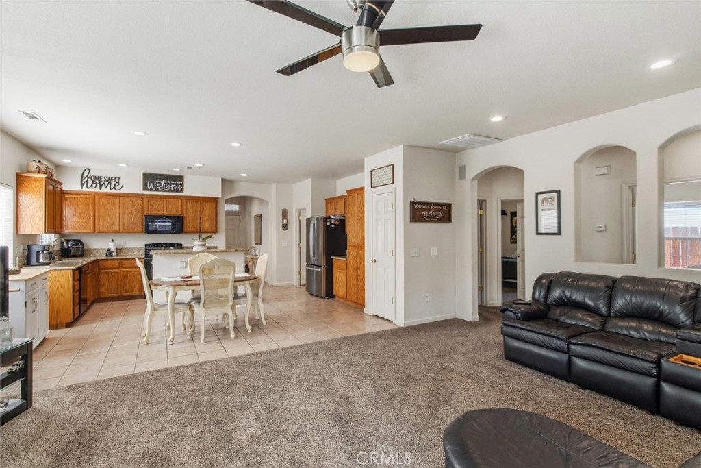 2408 Snapdragon Ct, Modesto, CA 95355