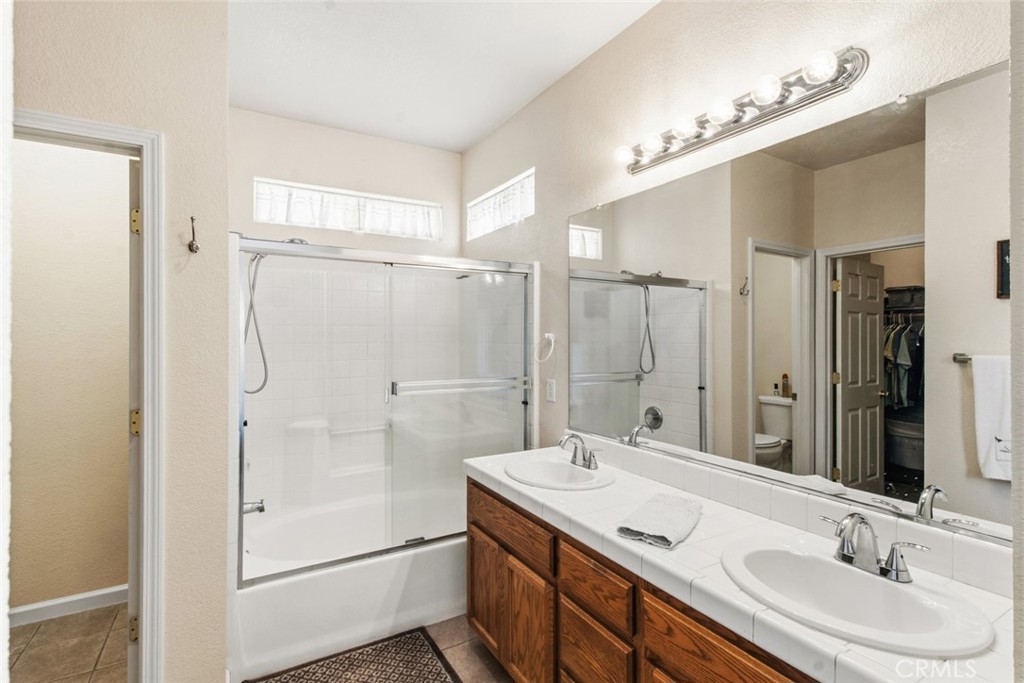 2408 Snapdragon Ct, Modesto, CA 95355