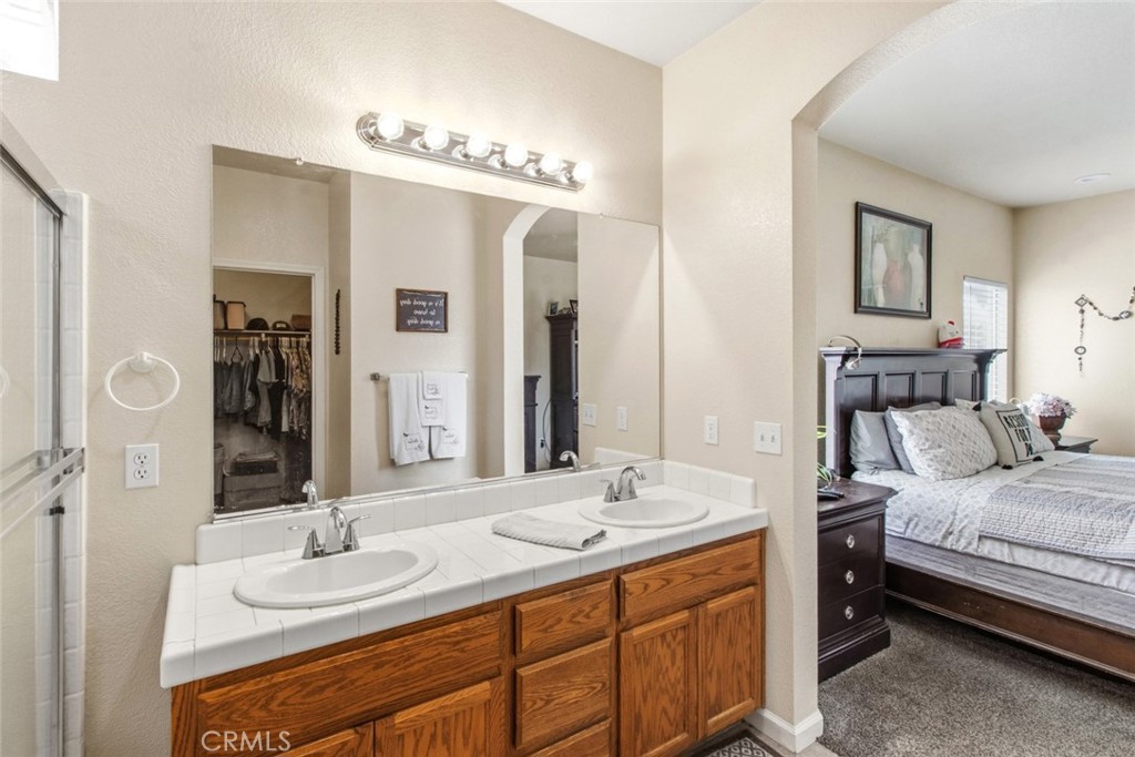 2408 Snapdragon Ct, Modesto, CA 95355