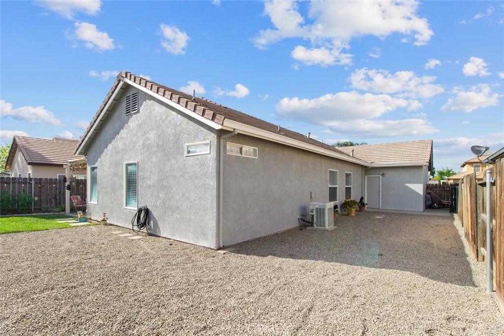 2408 Snapdragon Ct, Modesto, CA 95355