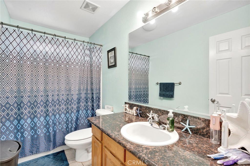 980 Redwood, Parlier, CA 93648