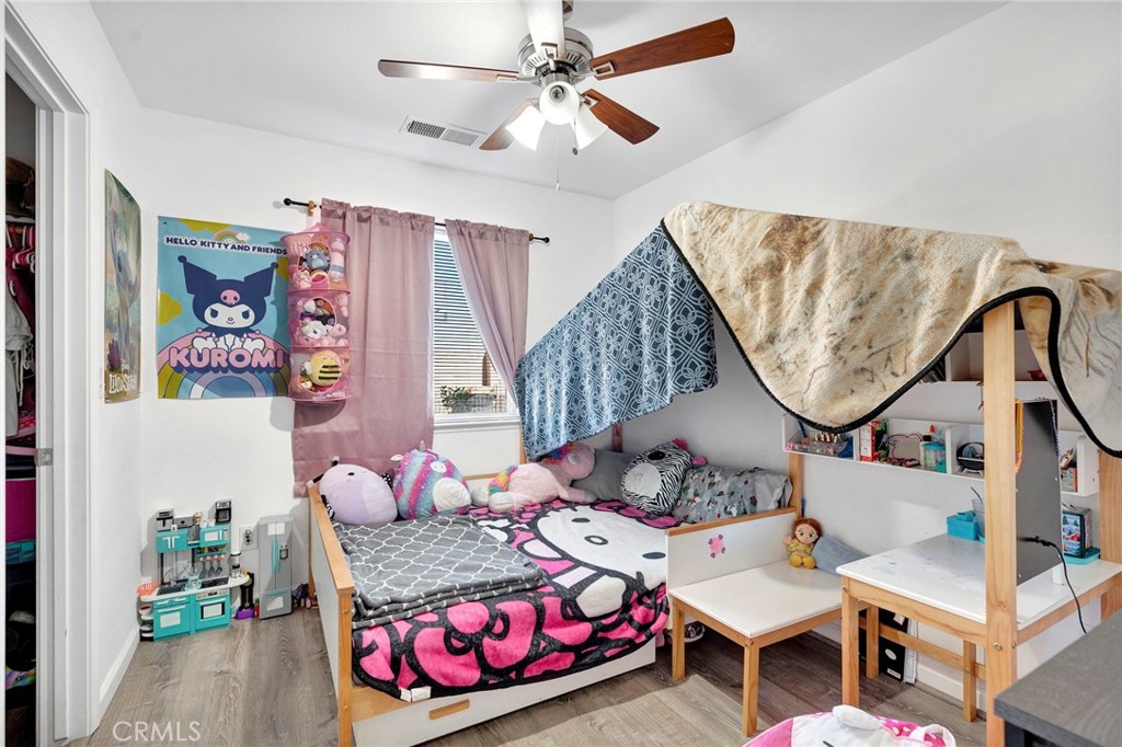 980 Redwood, Parlier, CA 93648