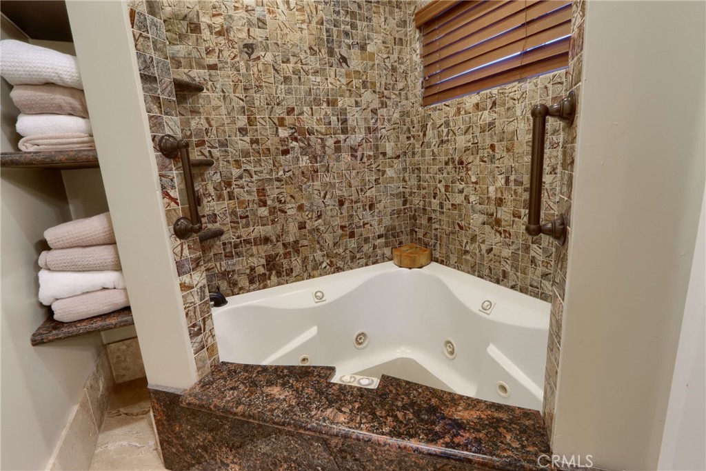 39667 W Idylwild, Bass Lake, CA 93604