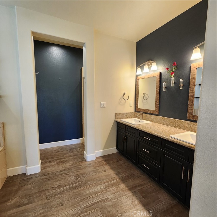 4479 N Emerald Peak Dr, Clovis, CA 93619